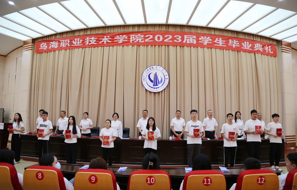 1a563c0d10f840b7b0f1df357ab01c1c.jpg 1a563c0d10f840b7b0f1df357ab01c1c.jpg