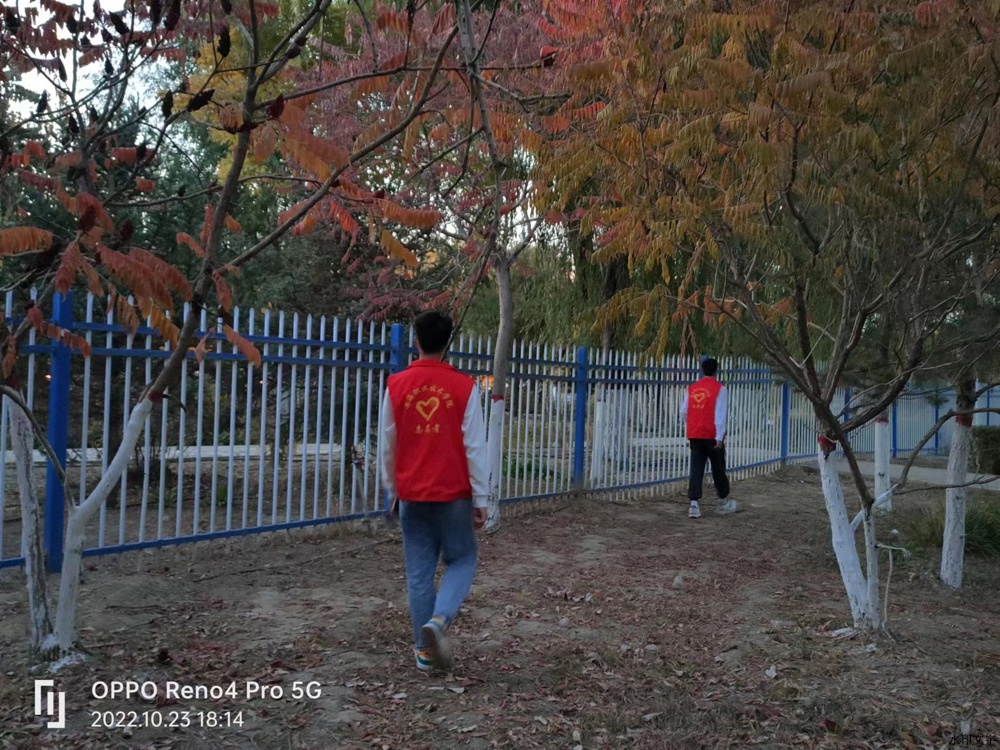 06e8541d0ccd4f409865cb6e828ba9d7.jpg 06e8541d0ccd4f409865cb6e828ba9d7.jpg