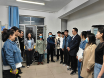 经济管理系教师走进学生宿舍查访