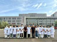 医学系教师赴实习单位看望实习学生