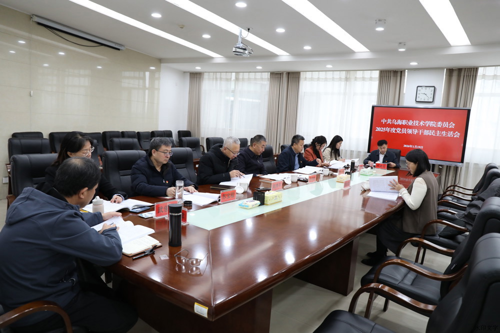 9c18a3ea40c725569175664d099e1a5